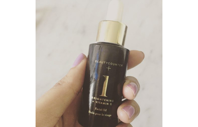 Beautycounter’s Vitamin C Oil Brightens Your Skin | Canadian Beauty